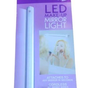 Suction Cup LED Mirror Light, Battery Operated, Portable,115 Lumens, Dimmer